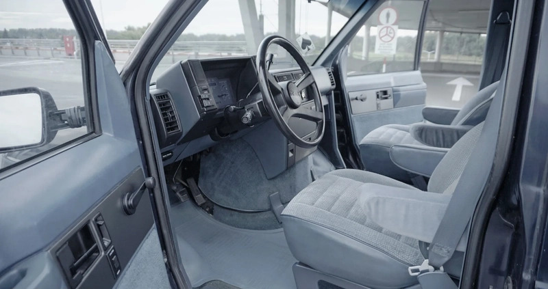 GMC Safari cena 37700 przebieg: 140000, rok produkcji 1987 z Frampol małe 781